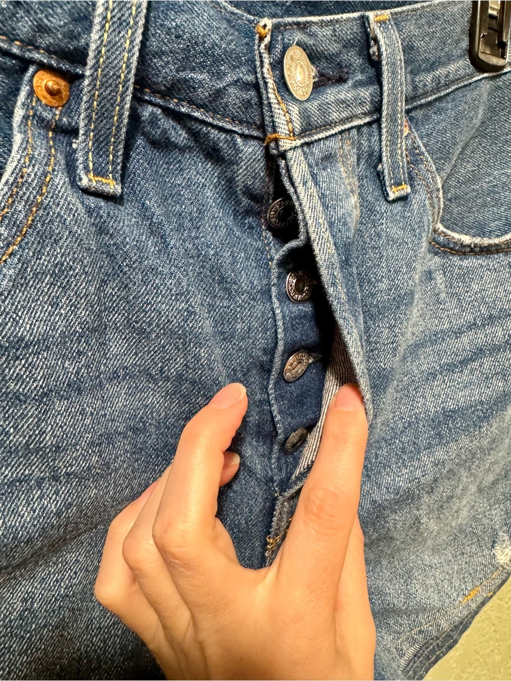 Levi's Blue Distressed High-Rise Denim Shorts 27 - Picture 2 of 4